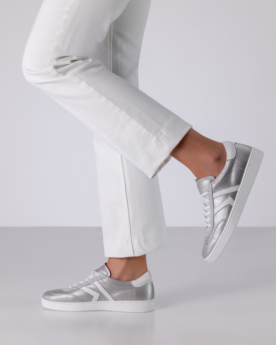 Werner Kern Lacey Glanzvelour / Nappaleder – silber / weiß