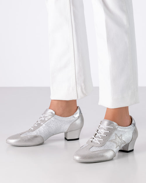 Werner Kern Ariana bedrucktes Leder / Glanzvelour – silber