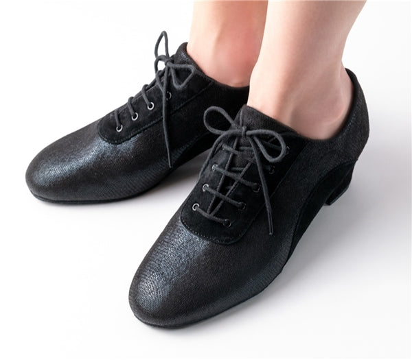 Anna Kern Brienne bedrucktes Leder / Velourleder